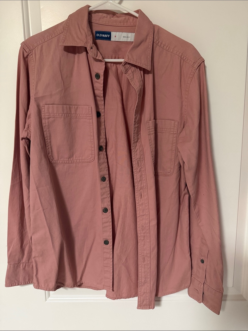 Old Navy Women’s Rose-Pink Long Sleeve Button-Down Shirt